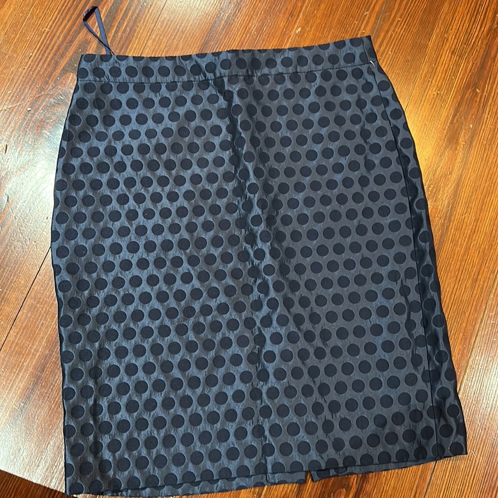 J CREW PENCIL SKIRT SIZE 4 EUC